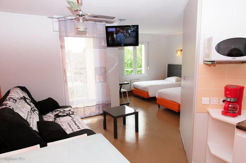 As Hotel Orléans Nord Artenay Buitenkant foto